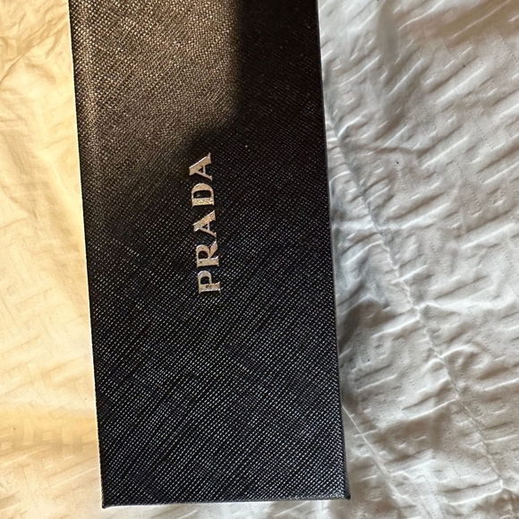 Light blue Prada sunglasses - Picture 4 of 4
